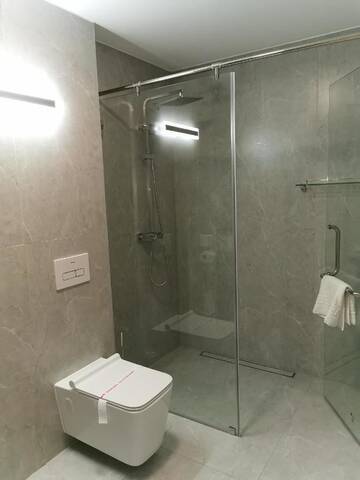 Фото номера Апартаменты Делюкс Отель Pensiunea JOJO Imperial Resort&amp;Spa г. Бэиле-Еркулане 4